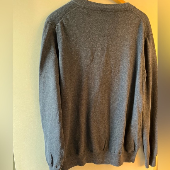 Tommy Hilfiger Men's Adaptive Cardigan with Magnetic Buttons - Picture 2 of 10